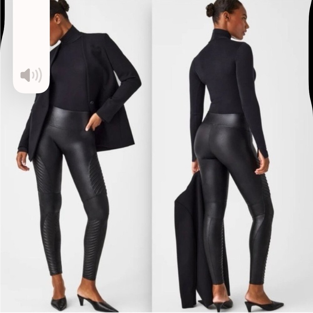 Spanx Faux Leather Moto Leggings in very black size Sm
LIKE NEW